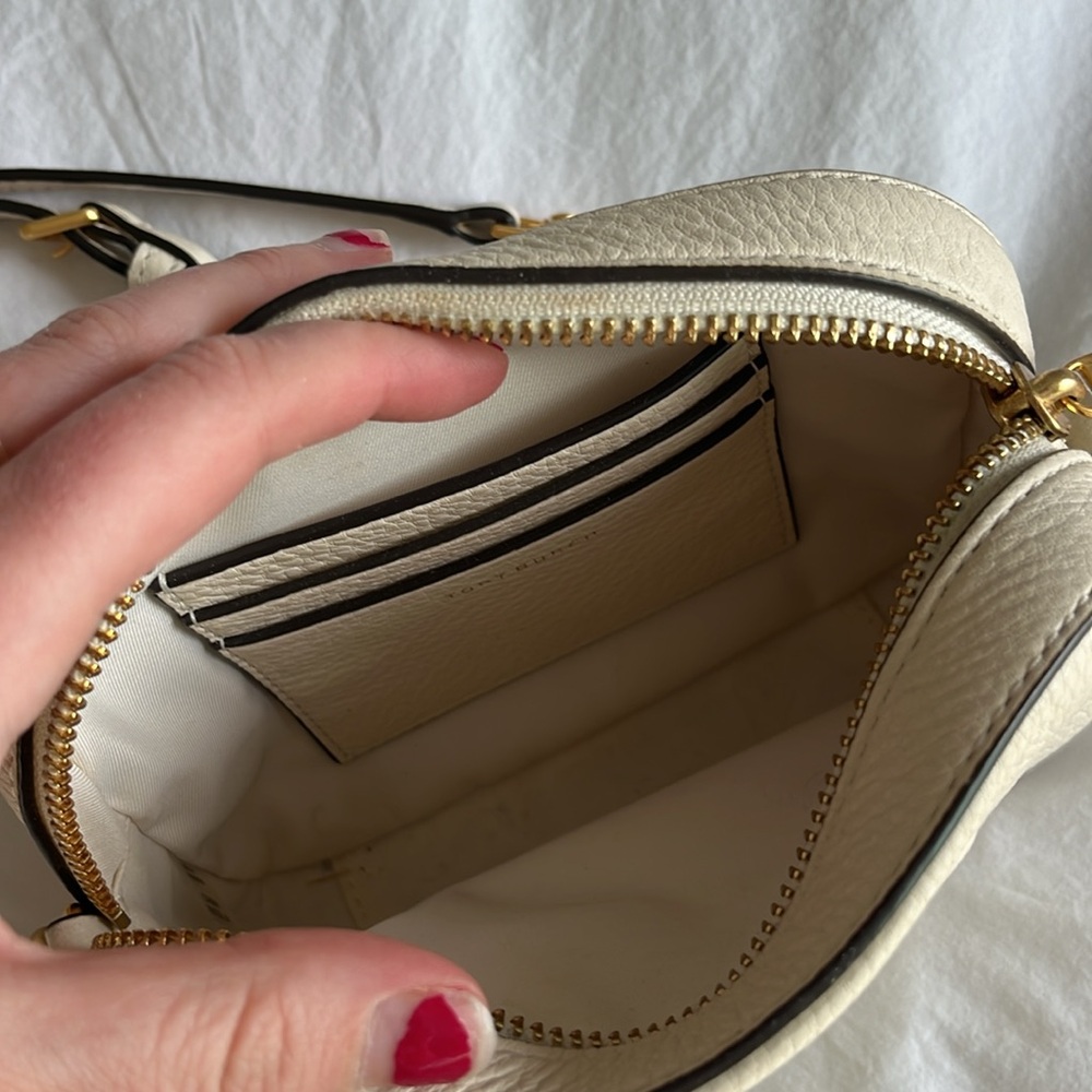 Tory Burch crossbody - Picture 3 of 5